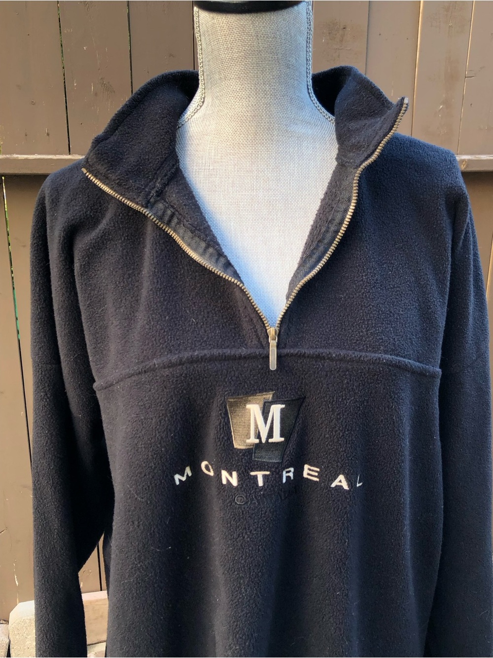 Vintage Montreal Canada Embroidered Black Quarter-Zip Fleece Pullover Sweater - Picture 5 of 10